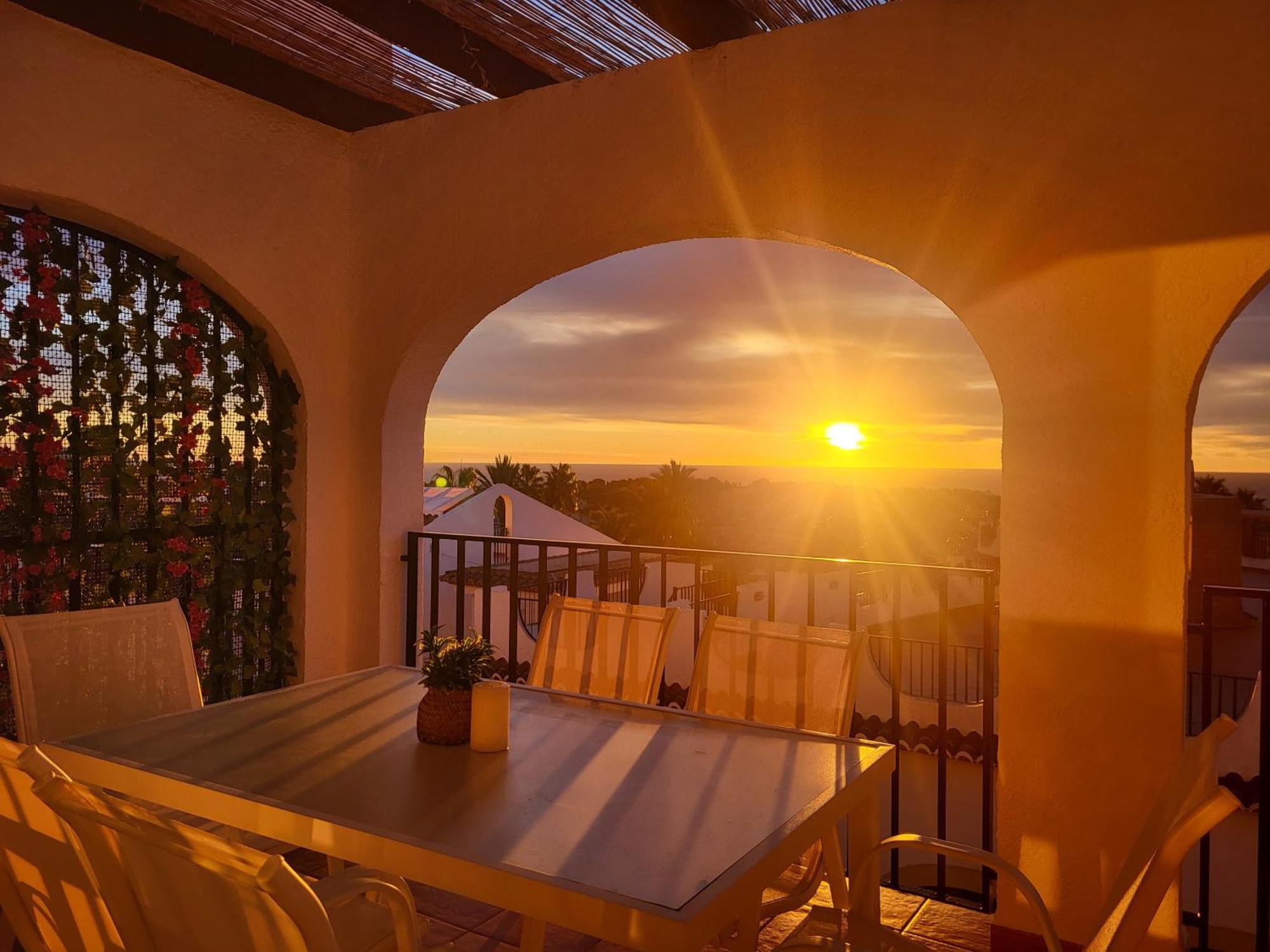 Casa Sunrise - Costa Blanca House With Rooftop, 5 Swimming Pools And Panoramic Sea- And Views At Penon De Ifach Calpe Eksteriør bilde